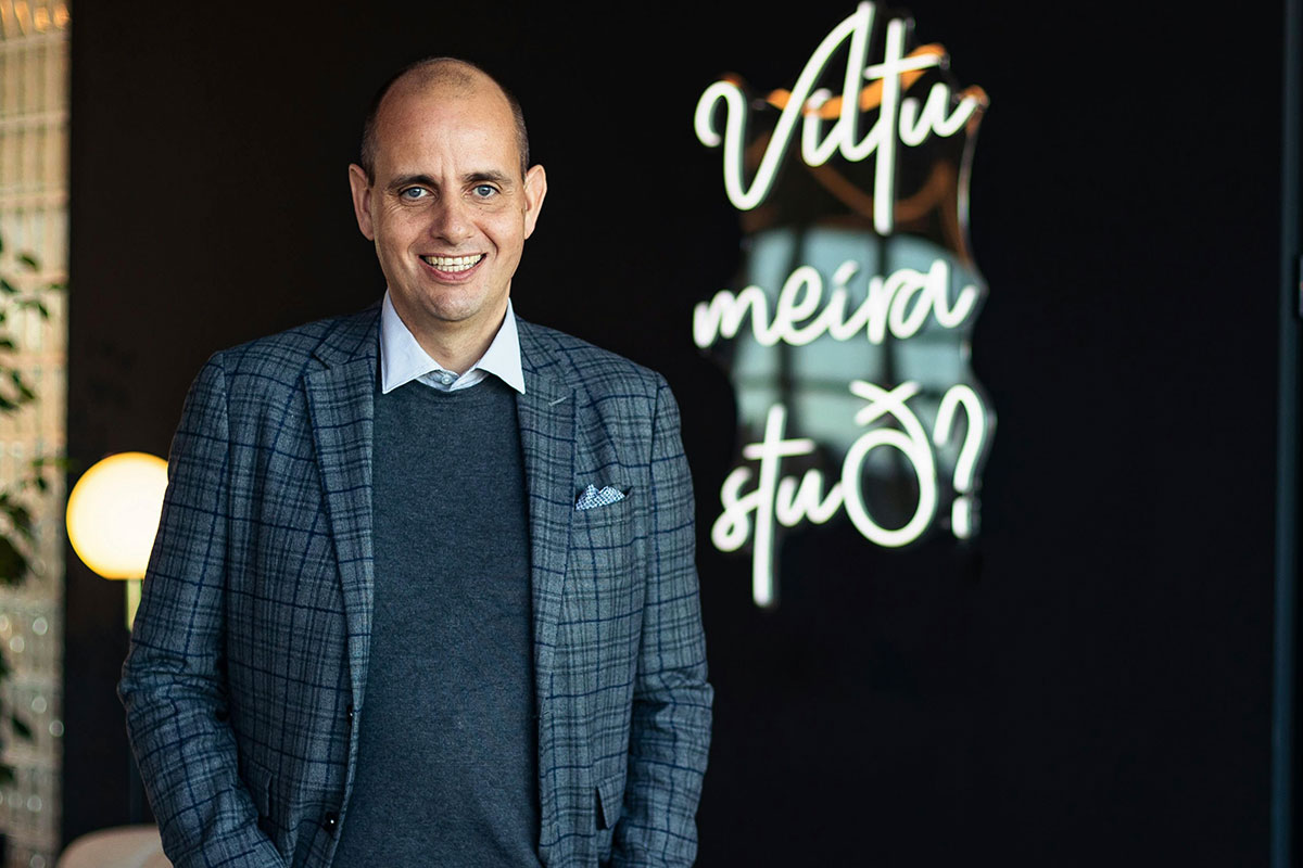 Magn&uacute;s Kristj&aacute;nsson kve&eth;ur Orkus&ouml;luna